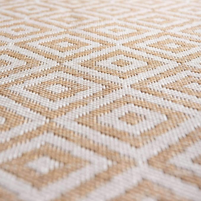 Unique Loom Jill Zarin Outdoor Collection Area Rug - Costa Rica (7' 10" x 10' Oval, Beige/ Cream)