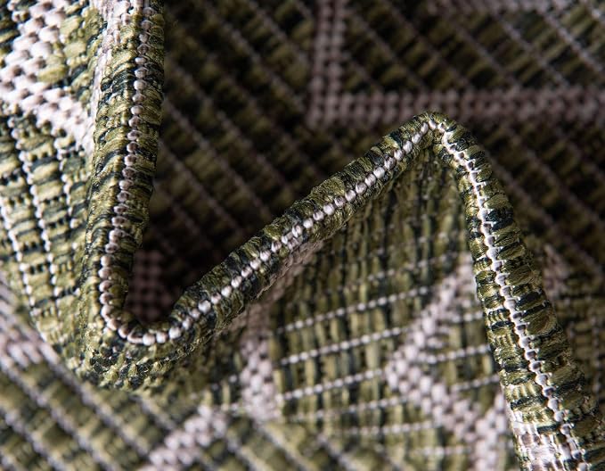 Unique Loom Outdoor Trellis Collection Area Rug - Tribal Trellis (7' 10" x 11' 4" Rectangle, Green/ Natural)