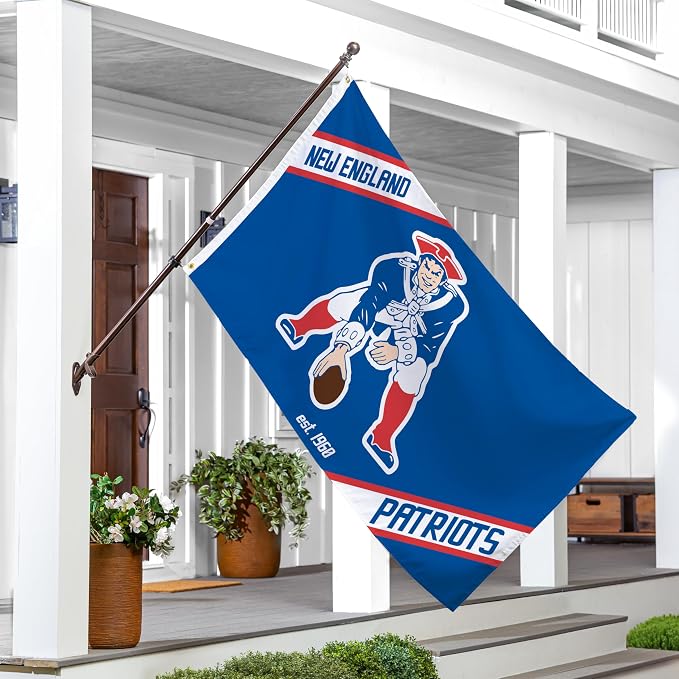 NFL New England Patriots Flag with Vintage Logo, 3' x 5' Outdoor Estate Flag with Grommets, Outdoor Banner for Garden Patio Decoration, Indoor Wall Decor Flag for Room, Works with Flag Poles for Outside House