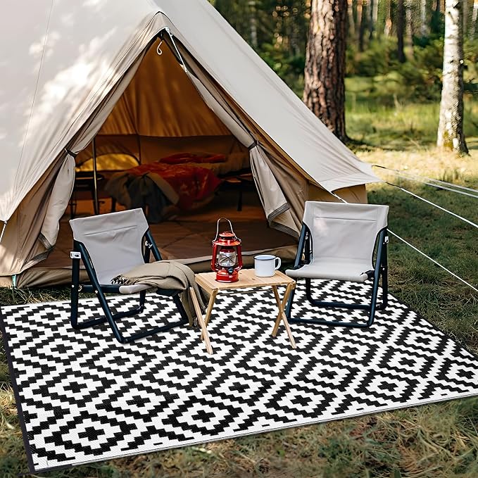 OLANLY Waterproof Outdoor Rug 10x14 ft, Outdoor Plastic Straw Rug for Camping, RV Mat Outside, Indoor Outdoor Carpet for Porch, Deck, Backyard, Balcony, Picnic, Black & White