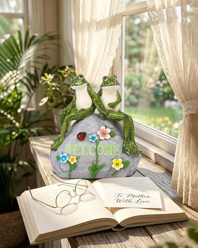 Solar Garden Outdoor Statues Frog with Succulent | 7 LED Lights, Lawn Decor Statue for Patio, Balcony, Yard Ornament, Gifts for Mom Grandma Women