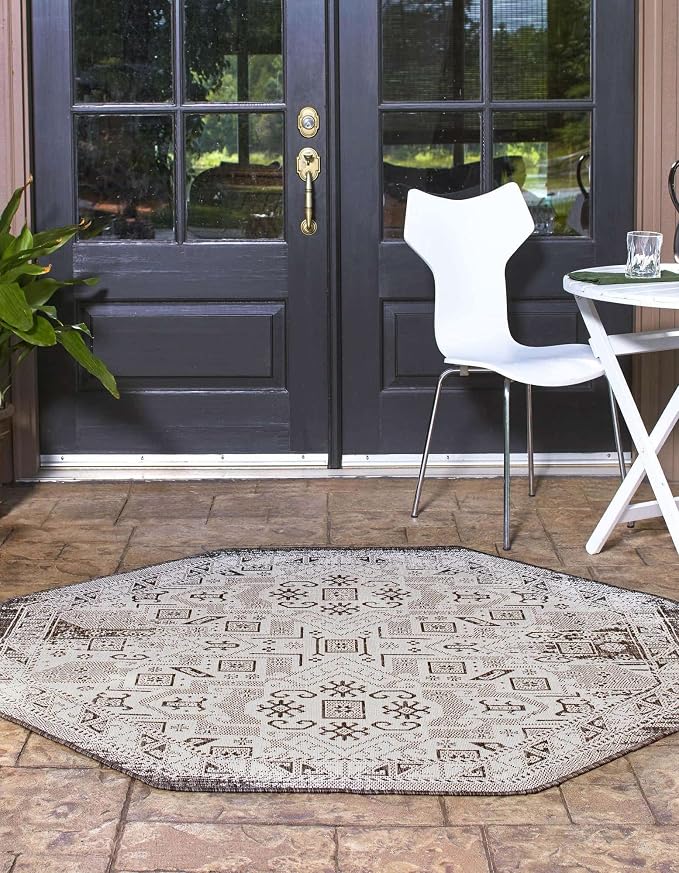 Unique Loom Outdoor Aztec Collection Area Rug - Coba (5' 3" Octagon, Charcoal Gray/ Ivory)