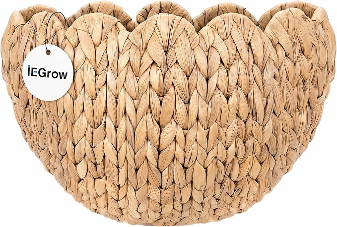 iEGrow Wicker Wall Basket, Scalloped Wall Basket Natural Water Hyacinth, Hanging Baskets for Organizing and Decor, Woven Storage Baskets for Door Mounted Entryway Flower Mail Plant Nursery