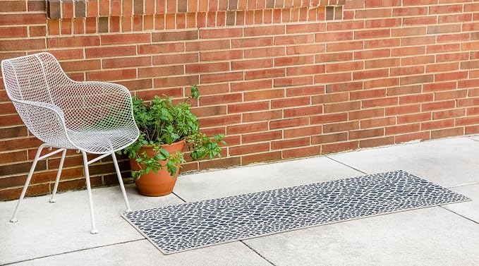 Unique Loom Outdoor Collection Area Rug - Cape Town (2' 7" x 10' Runner, Blue/ Olive)