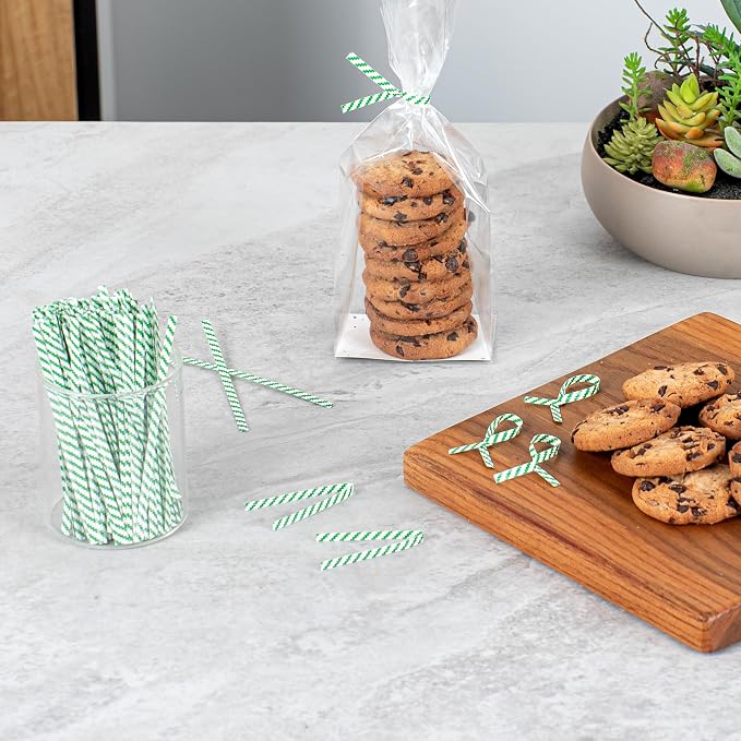 Restaurantware Twist Ties 500 Pack of 4-Inch Reusable Paper Bag Ties Laminated Gripping Strong Green Flush-Cut Bread, Candy, Coffee, Cookie, Bakery Bag, Party, Gifts, Cake Pops, Packaging