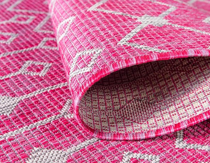 Unique Loom Outdoor Trellis Collection Area Rug - Tribal Trellis (6' 1" x 9' Rectangle, Fuschia/ Gray)