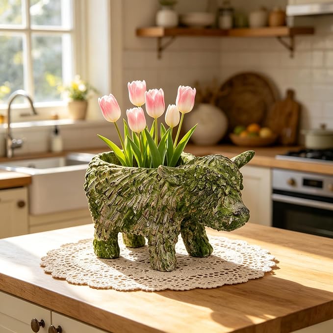 Rustic Highland Cow Planter - Vintage Distressed Green Resin Planter Pot Indoor&Outdoor Flower Pots for Garden Home Decor, Succulent, Herbs