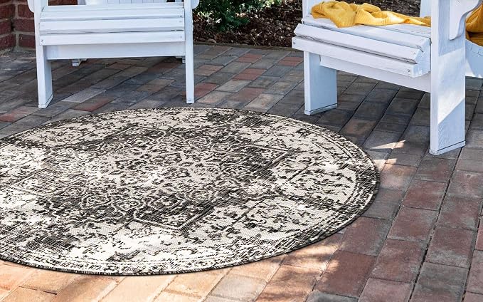 Unique Loom Jill Zarin Outdoor Collection Area Rug - Dubai (10' 8'' Round, Charcoal Gray/ Ivory)