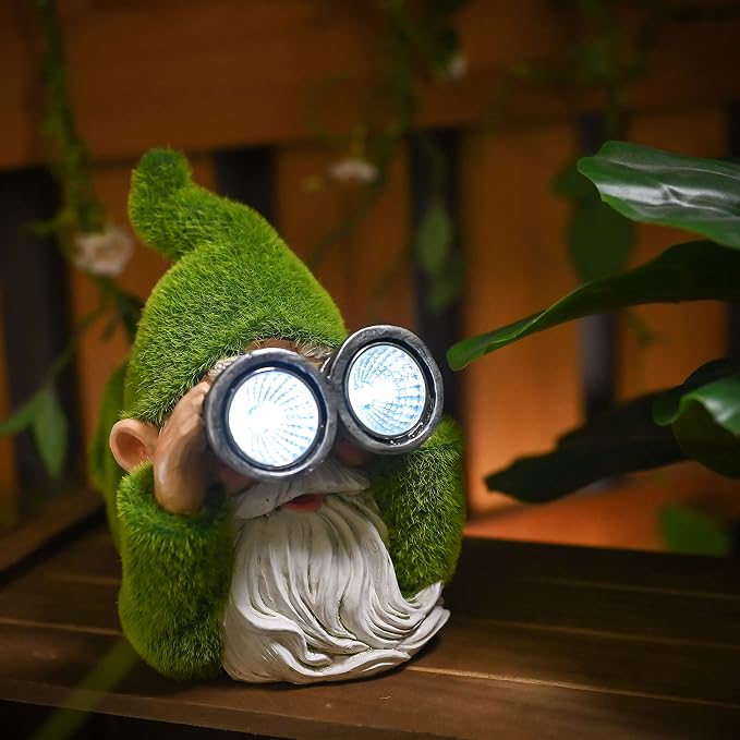 TERESA'S COLLECTIONS Green Garden Gnomes for Garden Decor, Funny Resin Outdoor Decorations for Yard with Solar Lights, Garden Statues for Front Porch Patio, Ideal Gift for Women and Man 7.1"