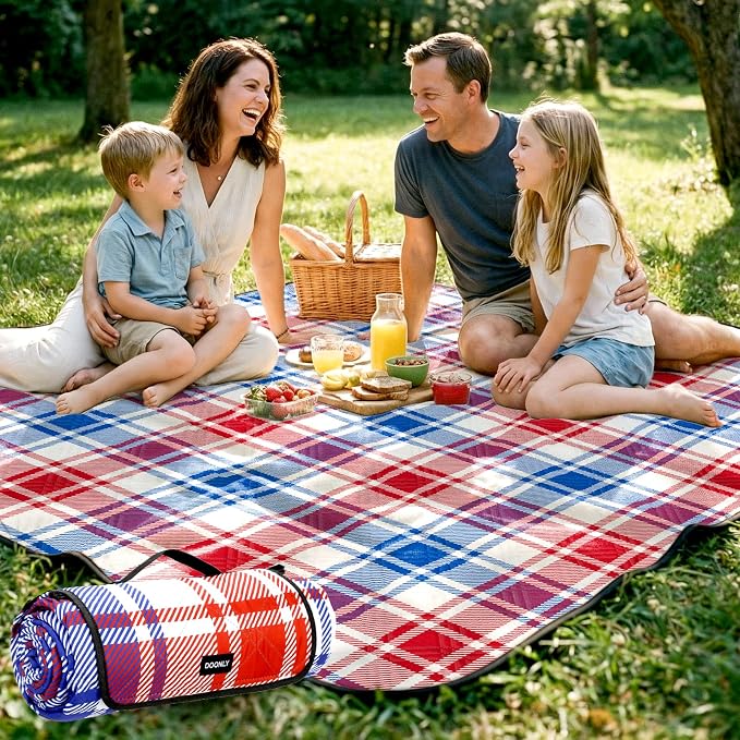Doonly Picnic Blanket, Large Waterproof Sandproof Beach Blanket, Foldable Outdoor Blanket Picnic Mat for Beach, Camping, Park, Grass, Lawn, Travel, Patriotic Red White and Blue