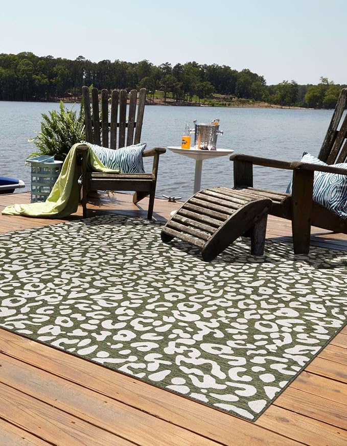 Unique Loom Outdoor Safari Collection Area Rug - Leopard (13' Square, Green/ Ivory)