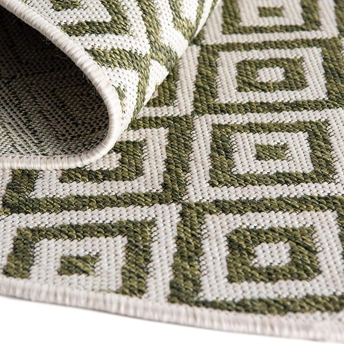 Unique Loom Outdoor Collection Area Rug - Costa Rica (5' 3" x 8' Oval, Green/ Ivory)