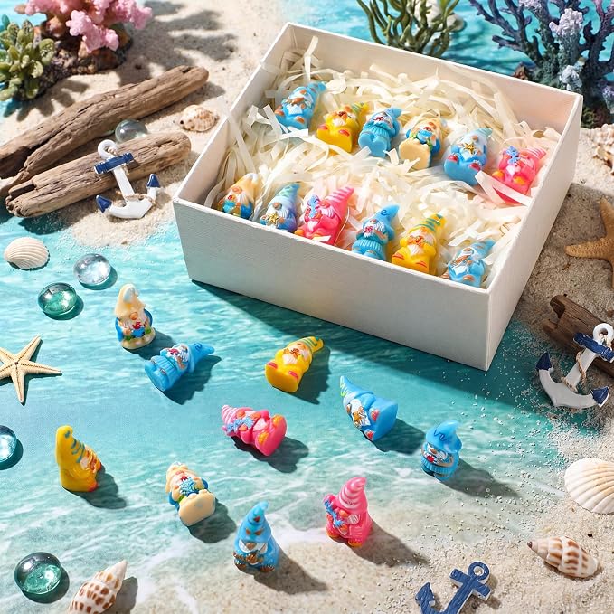 Yaomiao 60 Pcs Mini Summer Ocean Gnomes Figurines Summer Starfish Coral Shell Miniature Tiny Resin Statues Gnomes Figures Resin Gnome Decorations for Beach Hawaiian Party Favor Gift Tiered Tray Decor