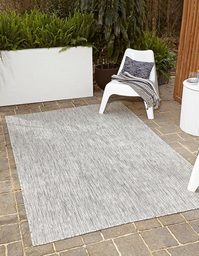Unique Loom Outdoor Solid Collection Area Rug (7' 10" x 10' Rectangle Light Gray/Ivory)