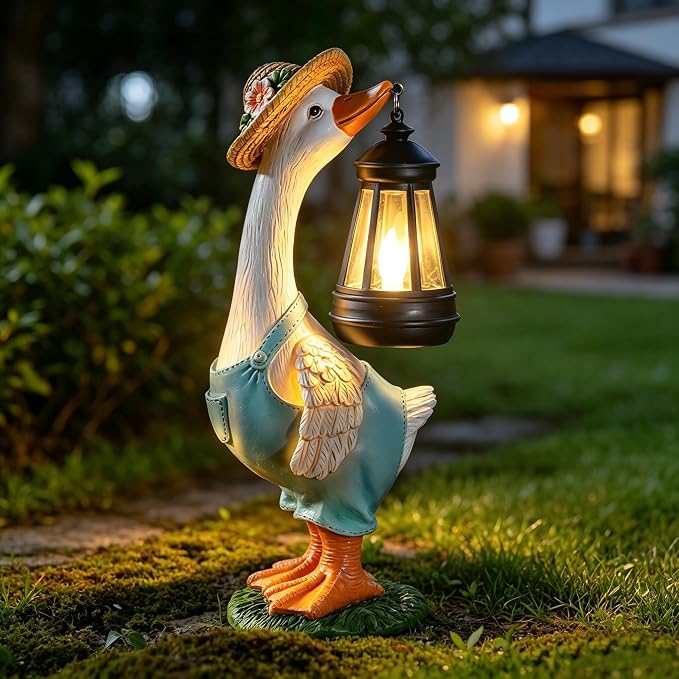 Solar Garden Outdoor Statues Goose, Goose Outdoor Lawn and Garden Statue, Lawn Decor Statue for Patio, Balcony, Yard Ornament - Gifts for Mom Grandma Women