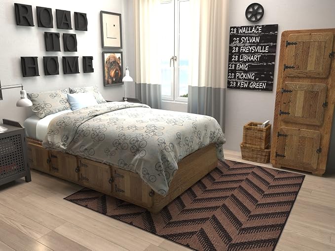 Unique Loom Outdoor Modern Collection Area Rug - Chevron (5' 4" Square, Brown/ Black)