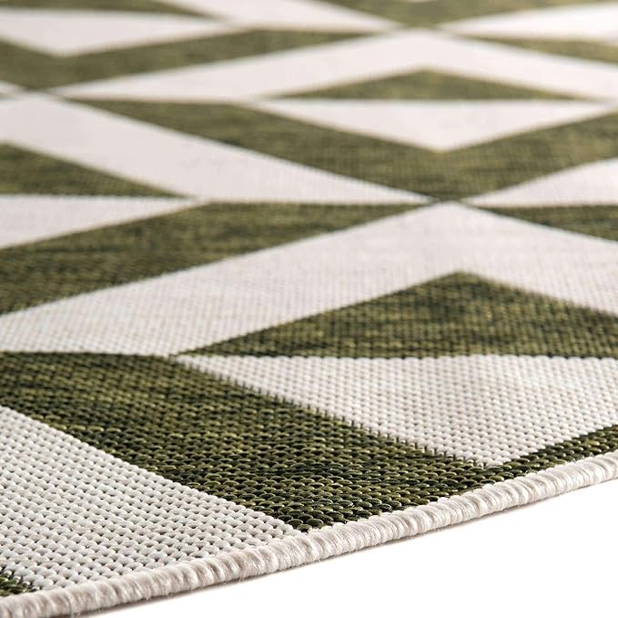Unique Loom Outdoor Collection Area Rug - Napa (4' 1" Round, Green/ Ivory)
