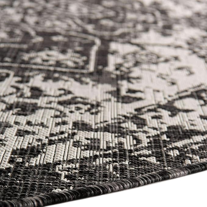 Unique Loom Jill Zarin Outdoor Collection Area Rug - Dubai (4' 1' Round, Charcoal Gray/ Ivory)