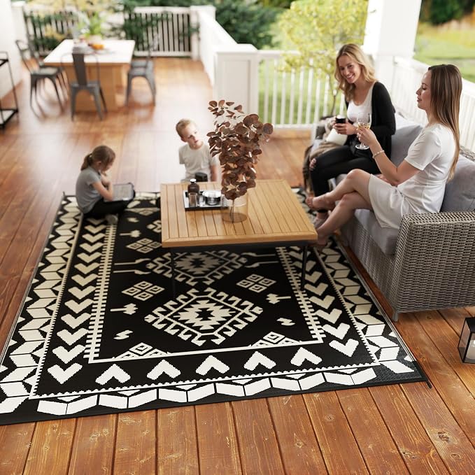 Outsunny Outdoor Rug for Patio, 8' x 10' Waterproof Large Mat, Reversible Plastic Straw Rug for Decor, Portable Outside RV Camping Area Carpet Mat for Backyard Porch Deck Picnic, Black & White Rhombus