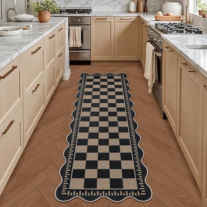 Checkered 2x6 Kitchen Runner Rug, Washable Rugs for Entryway Non Slip Outdoor Indoor Checkerboard Hallway Rug, Farmhouse Scalloped Carpet for Front Door Bedroom Laundry
