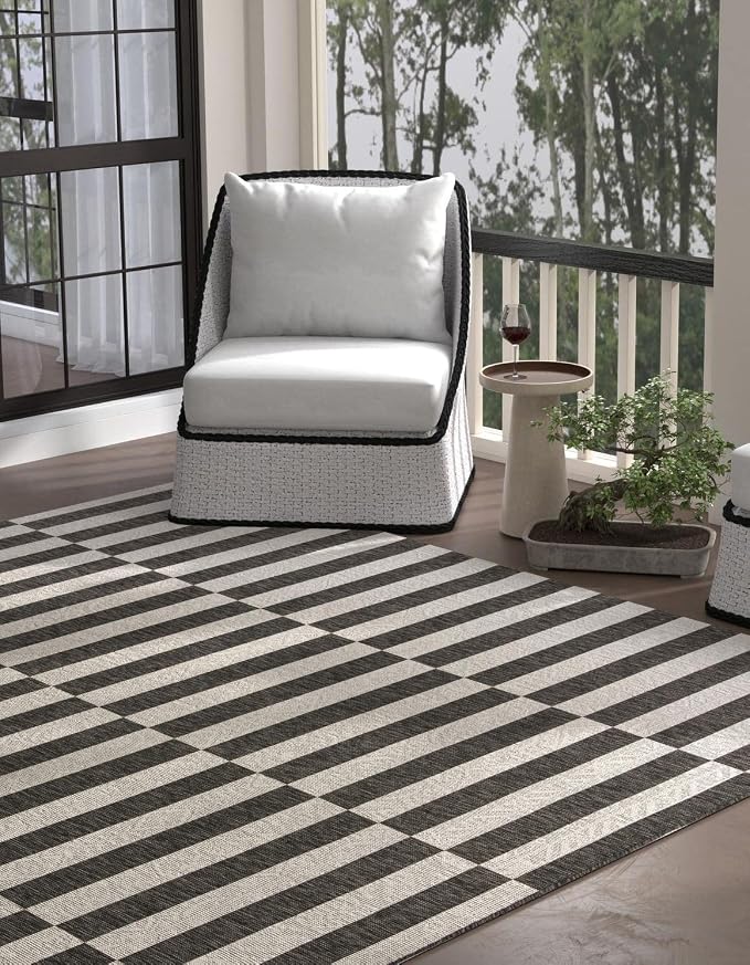 Unique Loom Outdoor Striped Collection Area Rug - Striped (13' Square, Charcoal/Ivory)