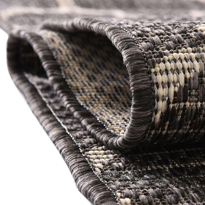 Unique Loom Outdoor Trellis Collection Area Rug - Trellis (Round 10' 8" x 10' 8", Black/ Ivory)
