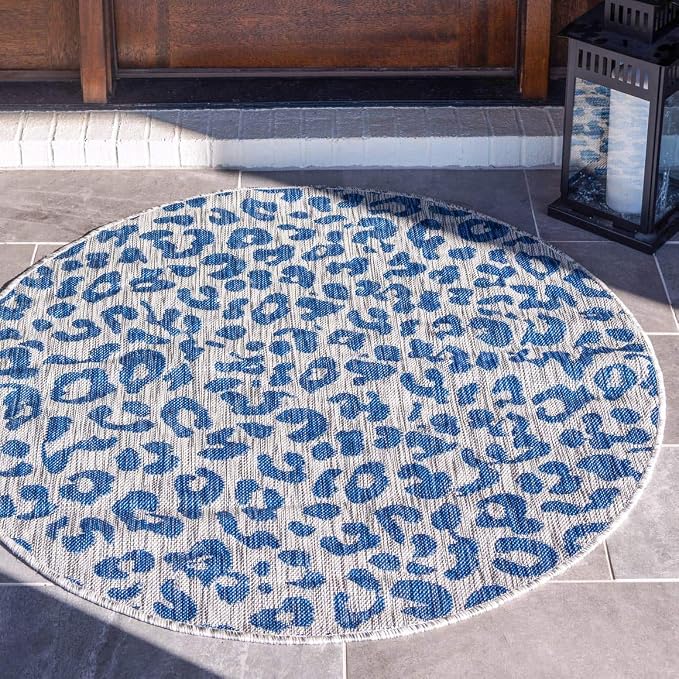 Unique Loom Outdoor Safari Collection Area Rug - Leopard (4' 1" Round, Blue/ Gray)