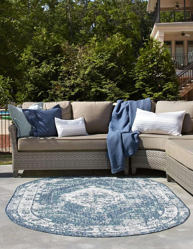 Unique Loom Outdoor Traditional Collection Area Rug - Valeria (7' 10" x 10' Oval, Blue/ Ivory)