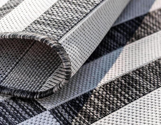 Unique Loom Outdoor Striped Collection Area Rug - Striped (4' 1" Round, Charcoal/Ivory)
