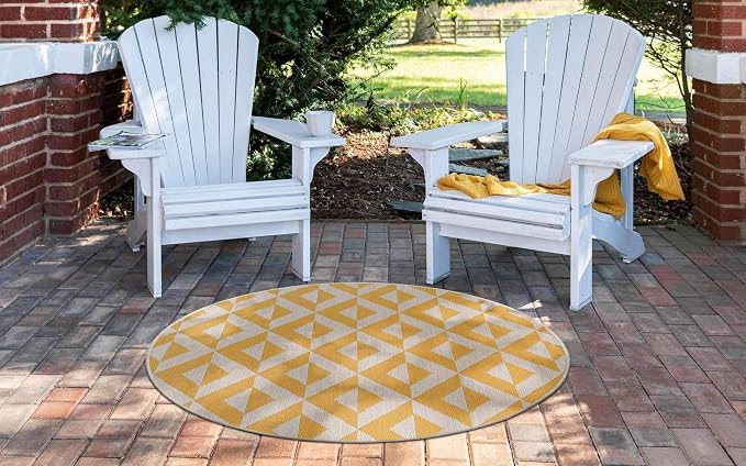 Unique Loom Jill Zarin Outdoor Collection Area Rug - Napa (4' 1" Round, Yellow/ Ivory)