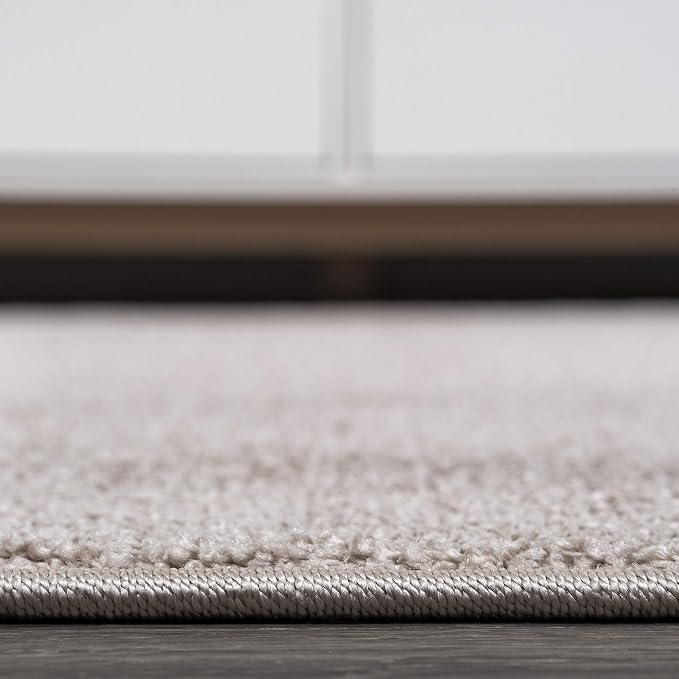 JONATHAN Y Haze Solid Low-Pile Beige 6' Round Indoor Area Rug, Coastal,Bohemian,Minimalist,Classic, Easy-Cleaning for Living Room,Bedroom,Kitchen,Pet Friendly,Non-Shedding (SEU100G-6R)