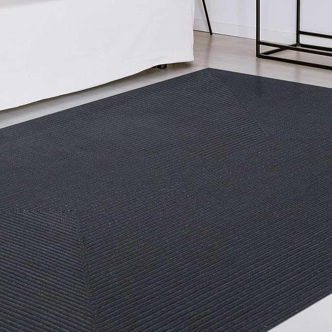 Superior Indoor/ Outdoor Large Area Rug, Reversible Braided Home Floor Decor for Living Room, Kitchen, Entryway, Patio, Front Porch, Deck, Modern, Boho, Farmhouse Style, 3' x 5', Black