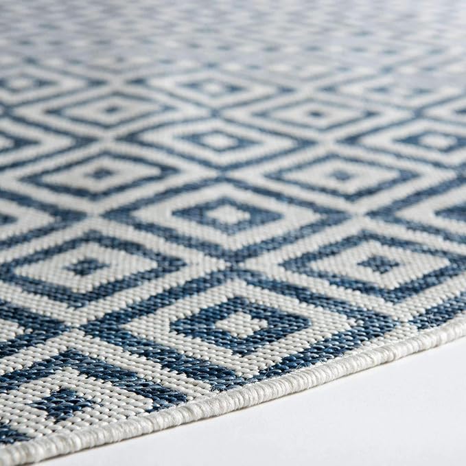Unique Loom Jill Zarin Outdoor Collection Area Rug - Costa Rica (4' 1" Round, Blue/ Ivory)