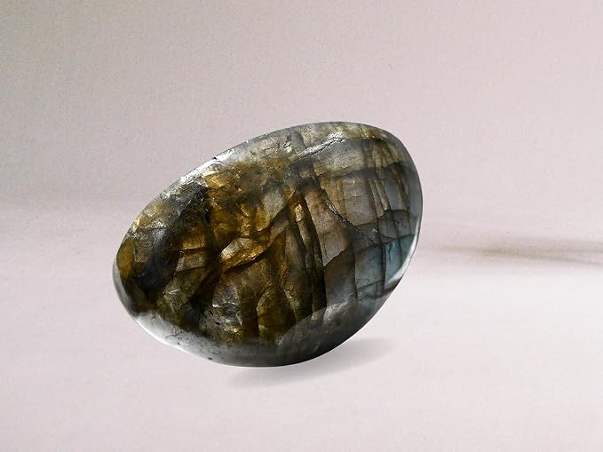 Labradorite Crystal Bowl - 2 Inch Decorative Bowls for Room and Home Decor - Gemstone Healing Crystals for Elegant Display, Positive Energy Balance and Gift
