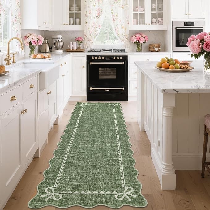 GarveeHome Scalloped Hallway Runner Rug 2.5x8 Non Slip Bedroom Rugs, Green | Washable Bow Rug for Girls Dorm Nursery Living Room Entyrway Kitchen, Soft Low Pile Ultra-Thin Stain Resistant Indoor Carpet