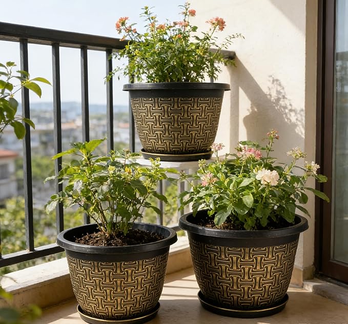 Nooulap 8 Inch Plant Pots, 4 Pack Flower Pot Outdoor with Drainage Holes & Trays, Retro Antique Imitation Decorative Garden Plastic Planters Pots for Plants Indoor Sets for Houseplants