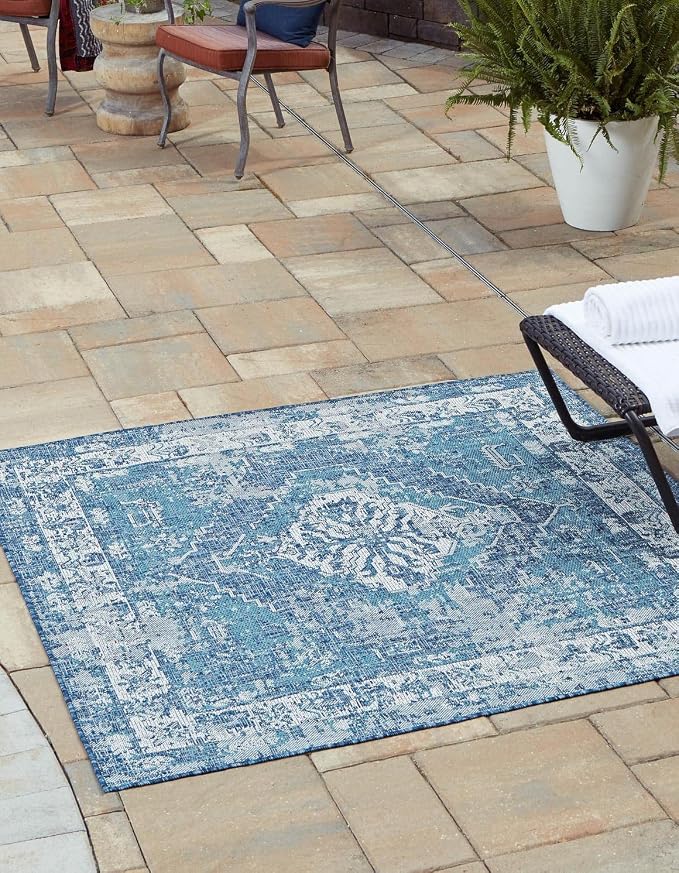 Unique Loom Outdoor Traditional Collection Area Rug - Valeria (5' 3" Square, Blue/ Ivory)