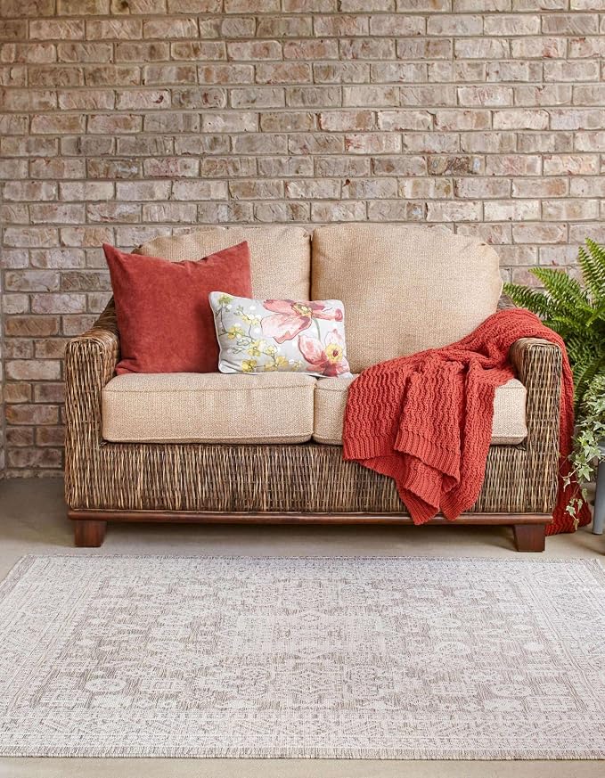Unique Loom Outdoor Aztec Collection Area Rug - Chalca (5' 3" Square, Light Gray/ Ivory)