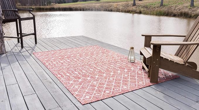 Unique Loom Outdoor Trellis Collection Area Rug - Tribal Trellis (4' 1" x 6' 1" Rectangle, Rust Red/ Ivory)