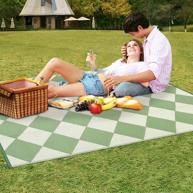 Garvee Outdoor Plastic Straw Rug 10x14 Patio Rug Waterproof Reversible Mat Lightweight Carpet Easy Clean Foldable Large Camping Rugs for Backyard Porch RV Beach Balcony Deck Picnic Checkered Green