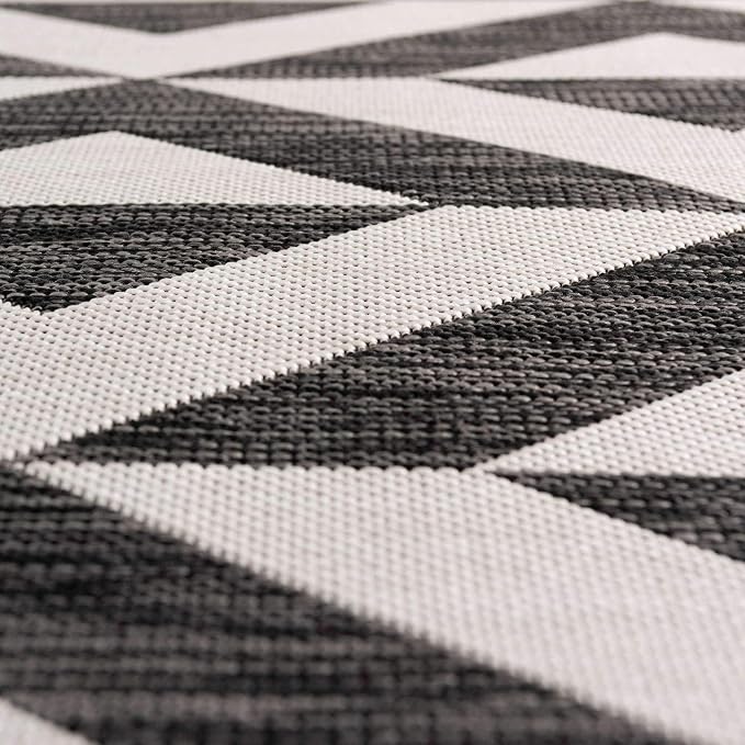 Unique Loom Outdoor Collection Area Rug - Napa (7' 1" x 10' Rectangle, Charcoal Gray/ Ivory)