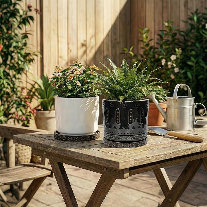 Eightpot Plant Water Catcher Tray, 2 Pack Ceramic Plant Saucer, 5.6 Inch Plant Pot Saucers for Indoor Outdoor, Round Plants Plates to Catch Water, Modern Decorative Plants Dish, Garden Gifts, Black