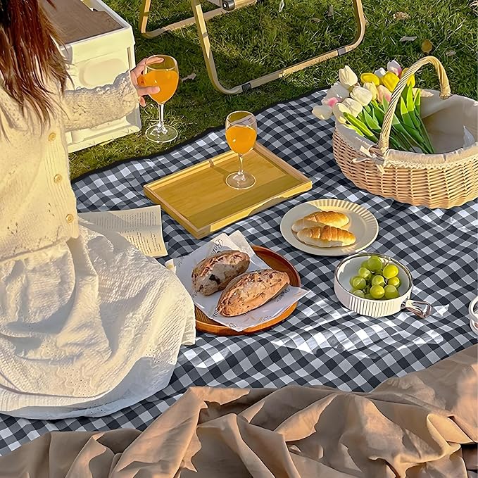 Extra Large Picnic Blanket,78” × 78” Large Camping Blanket,with Handle,Waterproof and sandproof Bottom,Machine Washable,Outdoor Foldable Hiking Blanket，Portable and Easy to Clean (Blue Grid)