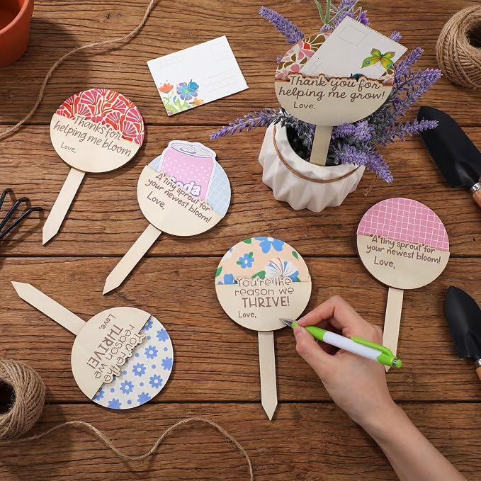 Fumete 24 Pcs Teacher Appreciation Gifts Wooden Teachers Plant Stakes Labels Thank You Gift Card Holder Bulk Decorative Plant Tags Sign Thank You Gifts for Teacher's Day Garden Supplies