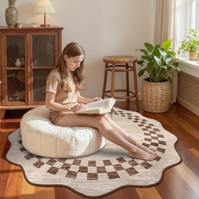 GarveeHome Scalloped Round Rug 4ft Non Slip Modern Solid Color Circle Rugs | Low Pile Living Room Throw Carpat Washable Bedroom Scalloped Round Area Rug Stain Resistant Bordered Rug for Kitchen, Beige