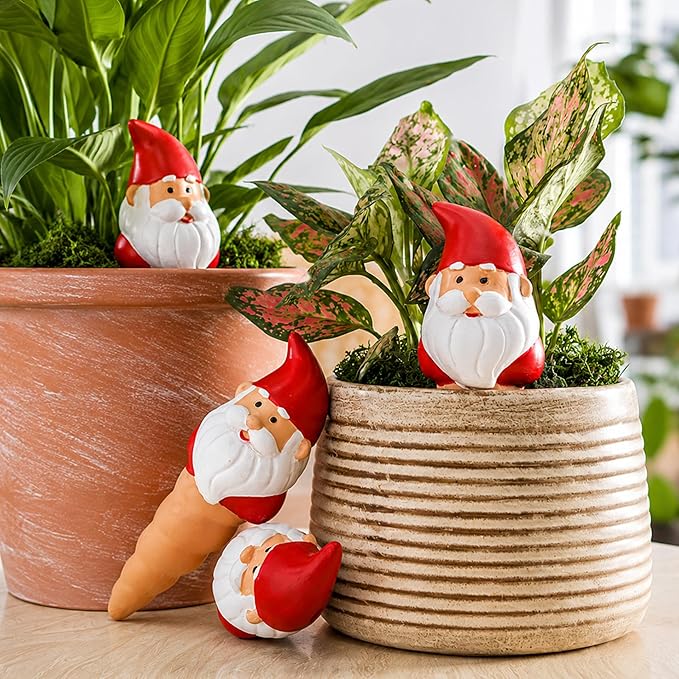 Self Watering Plant Spikes 4 Pack, Terracotta Automatic Plant Waterer for Indoor Outdoor Plants, Slow Release Watering Stakes, Vacation Watering Devices for Potted Plants Garden Decor(Santa Claus)