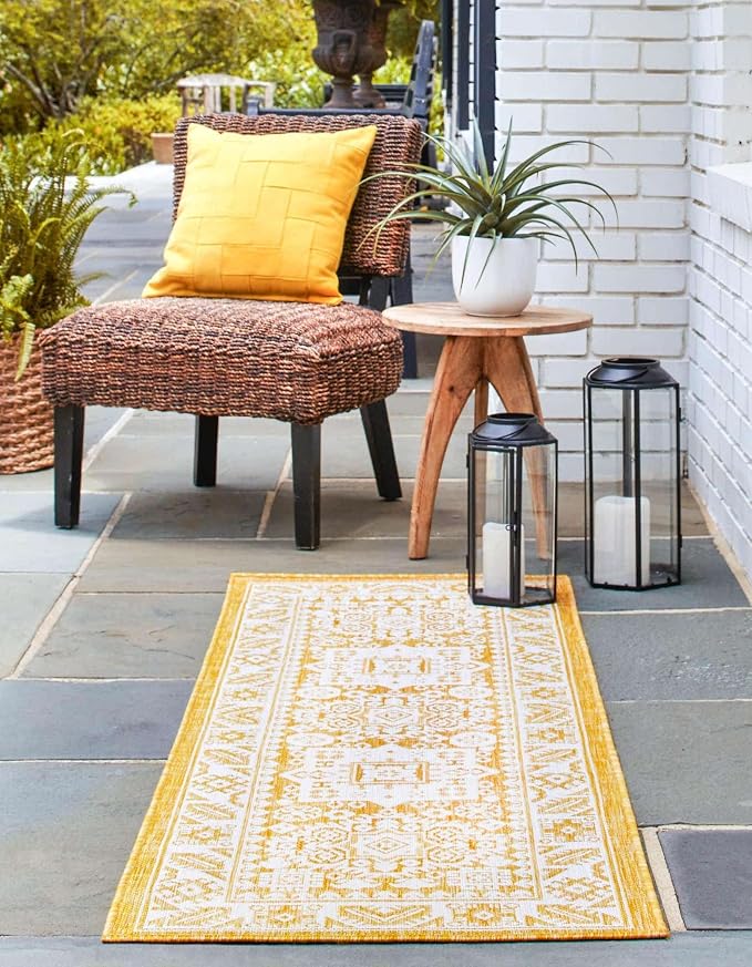 Unique Loom Outdoor Aztec Collection Area Rug - Chalca (2' x 6' 1" Runner, Yellow/ Ivory)