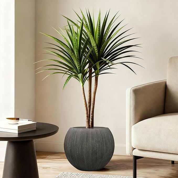 14.5 Inch Dia Plastic Round Black Planters for Outdoor Plants, Plant Pot with Drainage Holes and Plug for Home Patio Garden, Large Flower Pot for Indoor and Outdoor Plants, 11.8 H (8.9" Pot Opening)