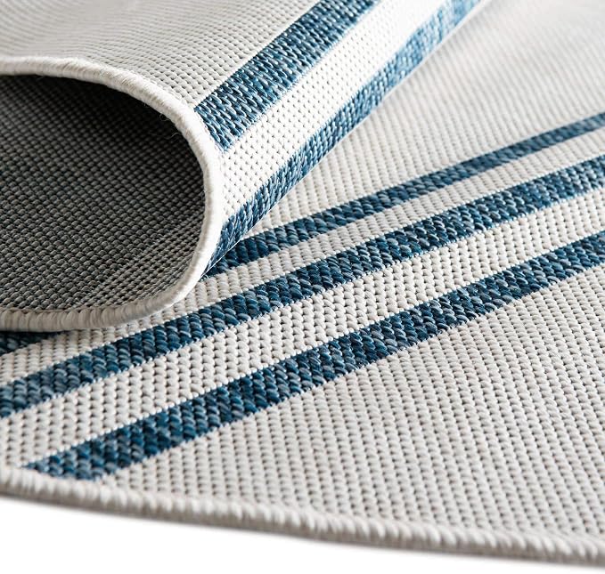 Unique Loom Jill Zarin Outdoor Collection Area Rug - Anguilla (4' 1'' Round, Ivory/ Blue)