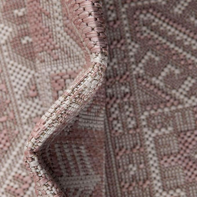 Unique Loom Outdoor Aztec Collection Area Rug - Chalca (4' 1" x 6' 1" Rectangle, Pink/ Ivory)